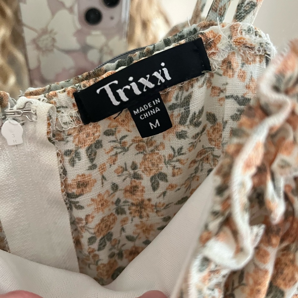 TRIXXI Floral Print Romper with Spaghetti Straps - Picture 3 of 5